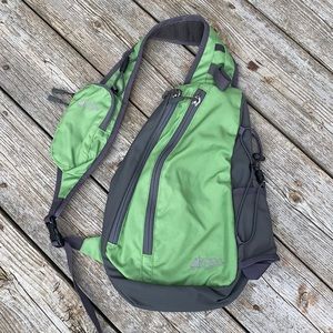 MEC sling bag side pack